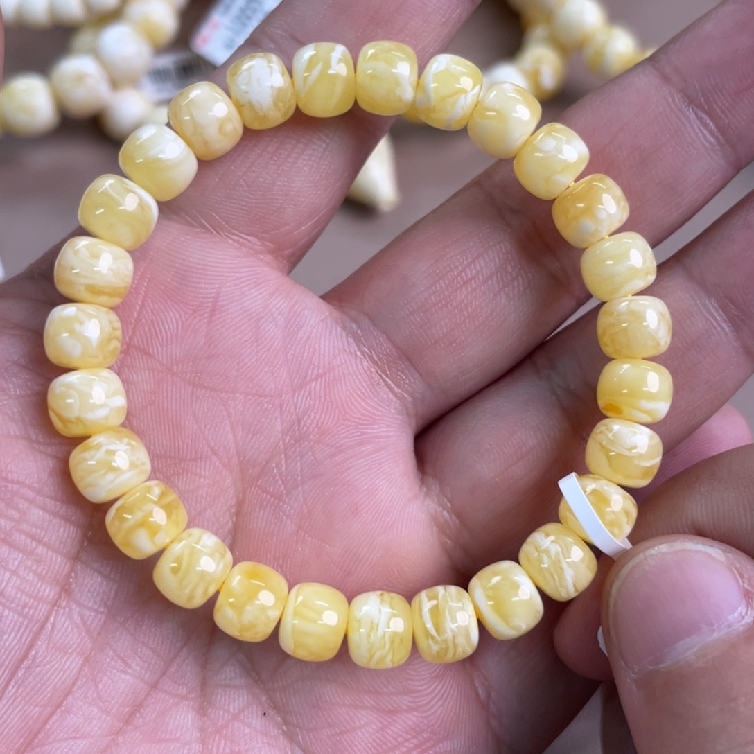 琥珀裸石未镶嵌02200000000