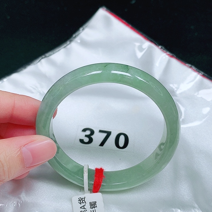 翡翠未镶嵌手镯翡翠手镯未镶嵌