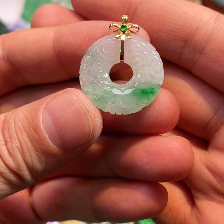 颈饰未镶嵌翡翠吊坠