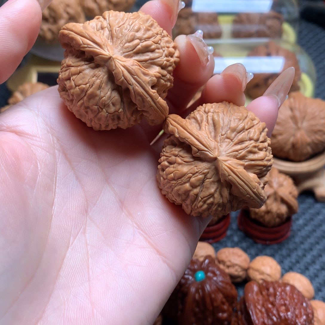 文玩核桃把件40球白
