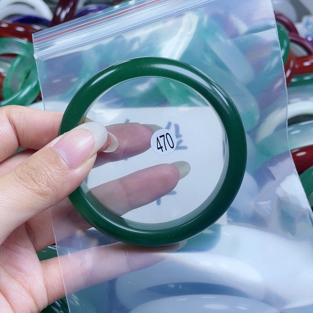 石英质玉手镯未镶嵌58