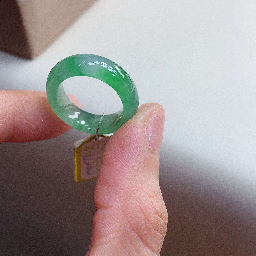 翡翠戒指未镶嵌9号