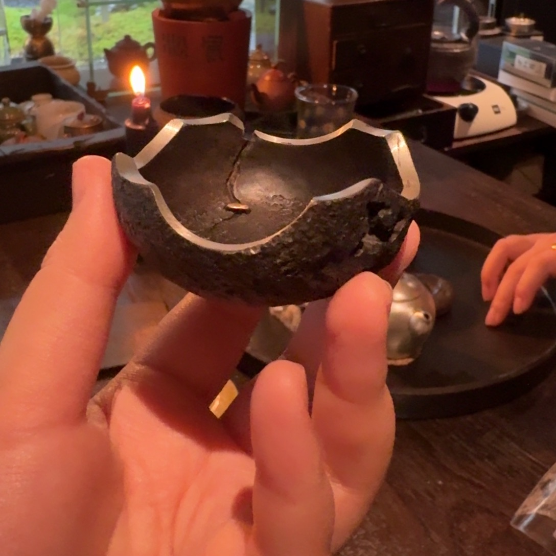 麦小坤作品手打锡蛋壳杯拖