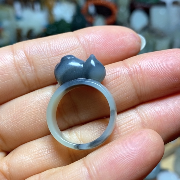 和田玉未镶嵌戒指