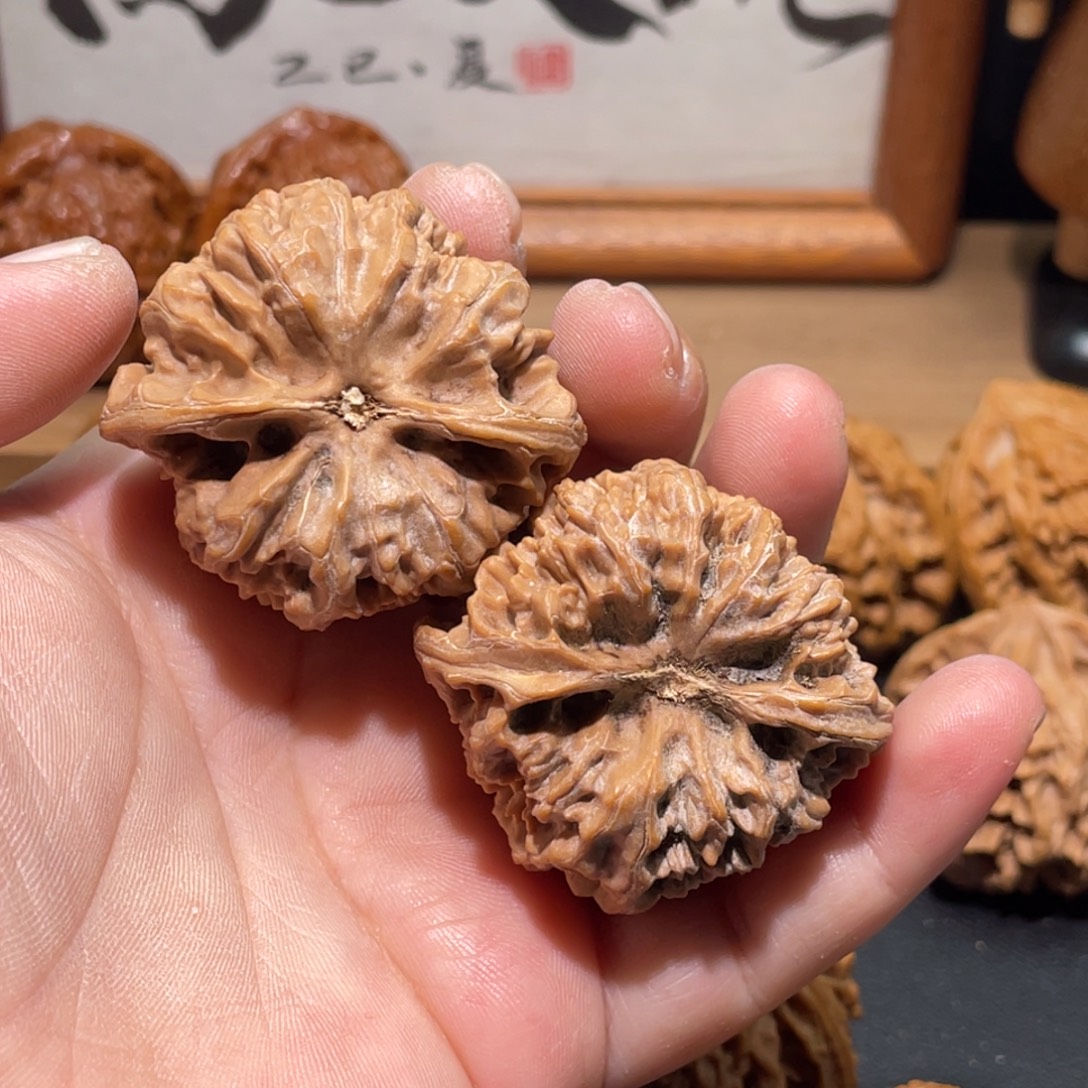 马***行吊坠桃核41野牛狮子头