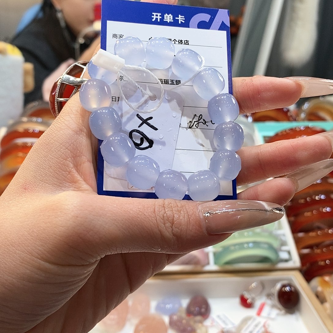 玛瑙/玉髓手镯未镶嵌是***～