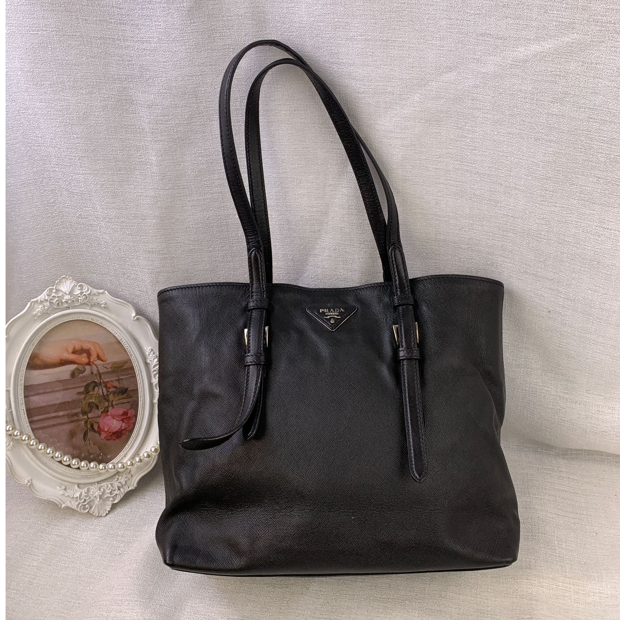 95新 Prada/普拉达 黑银手提包/EE11605031/5031/H