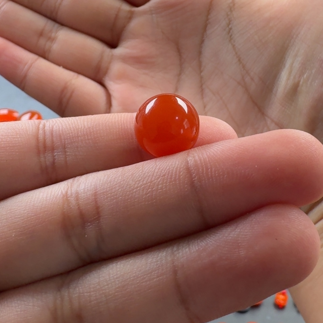 南红玛瑙未镶嵌圆珠12.9mm