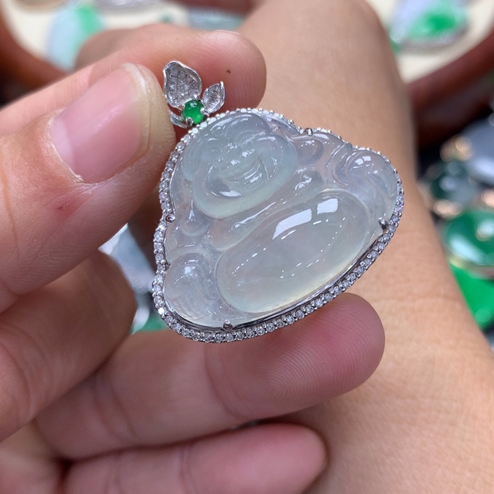 翡翠吊坠(不含链)18K金镶嵌