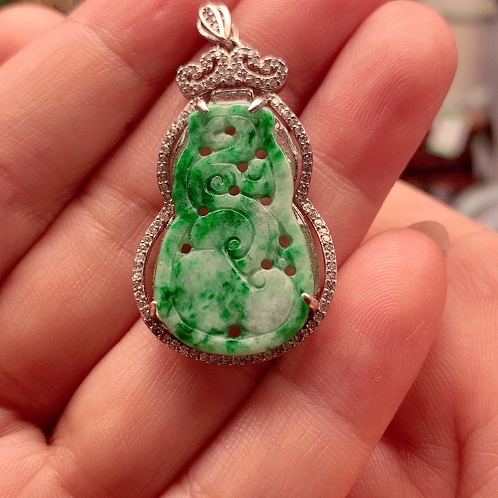 翡翠颈饰银S925镶嵌翡翠