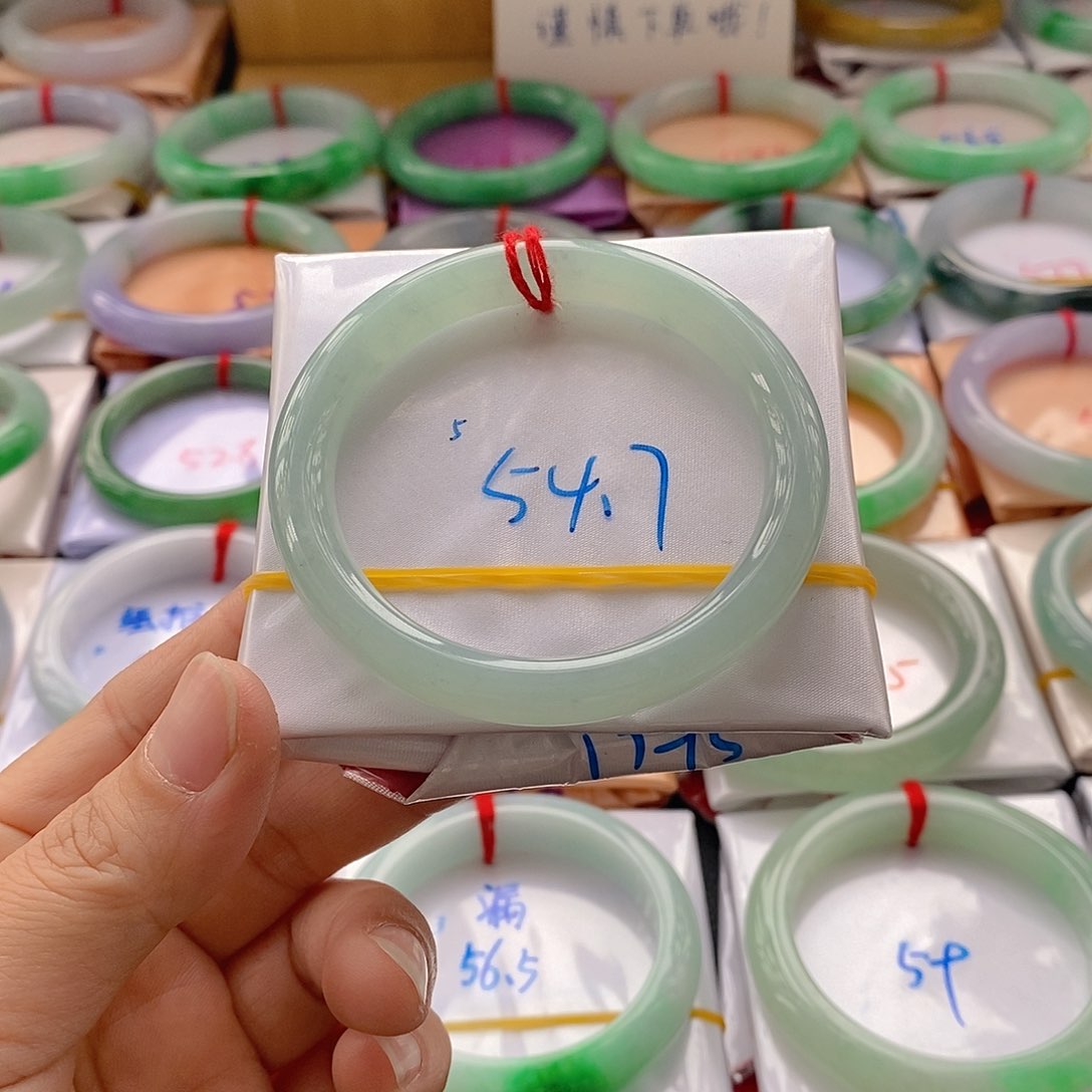 翡翠手镯未镶嵌5号