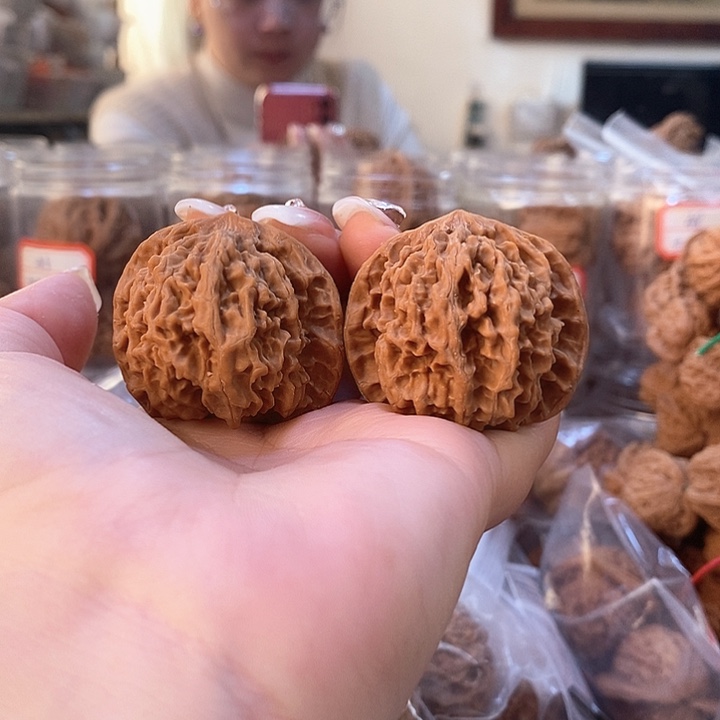 文玩核桃吊坠41京八对有修