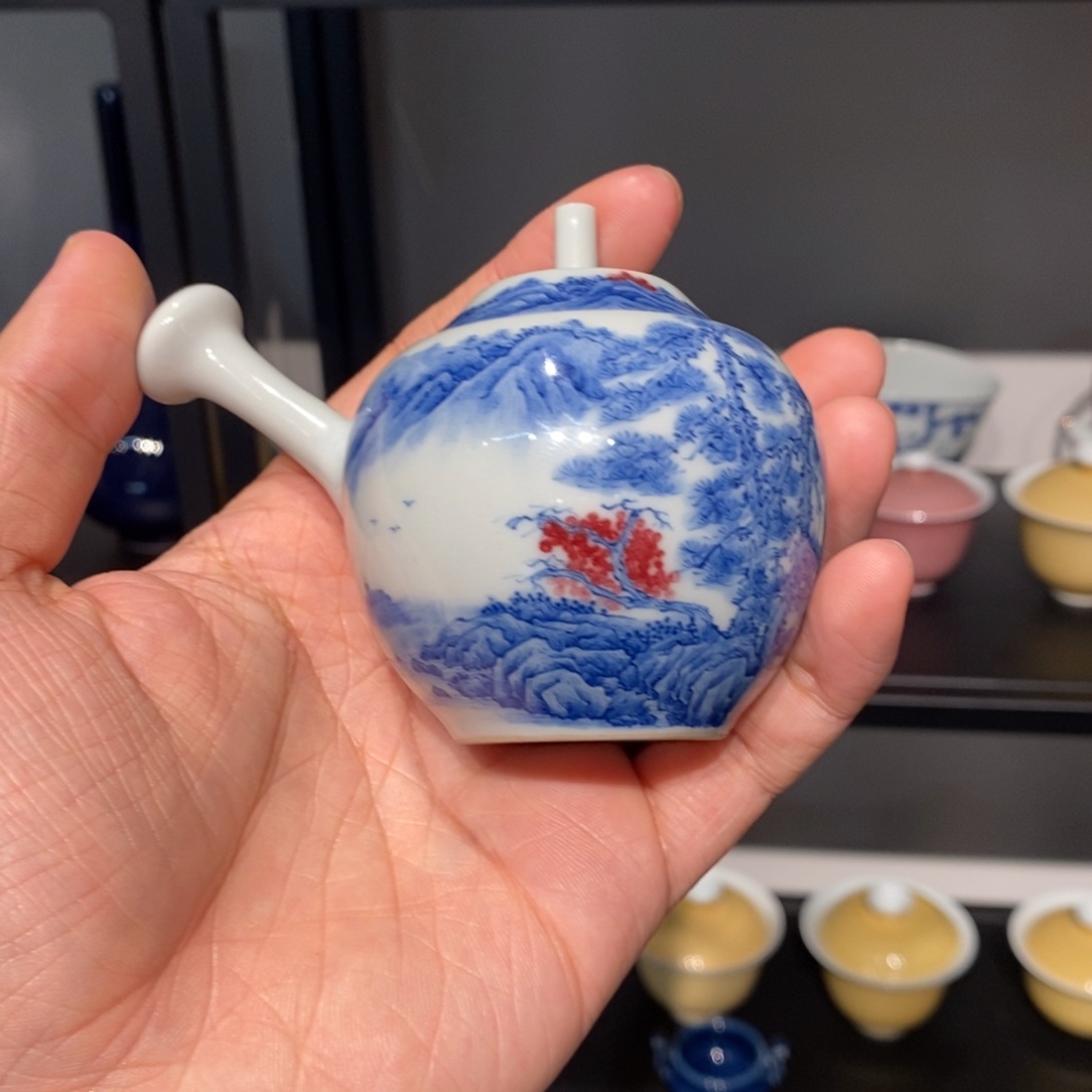 南山雪堂青花釉里红山水壶
