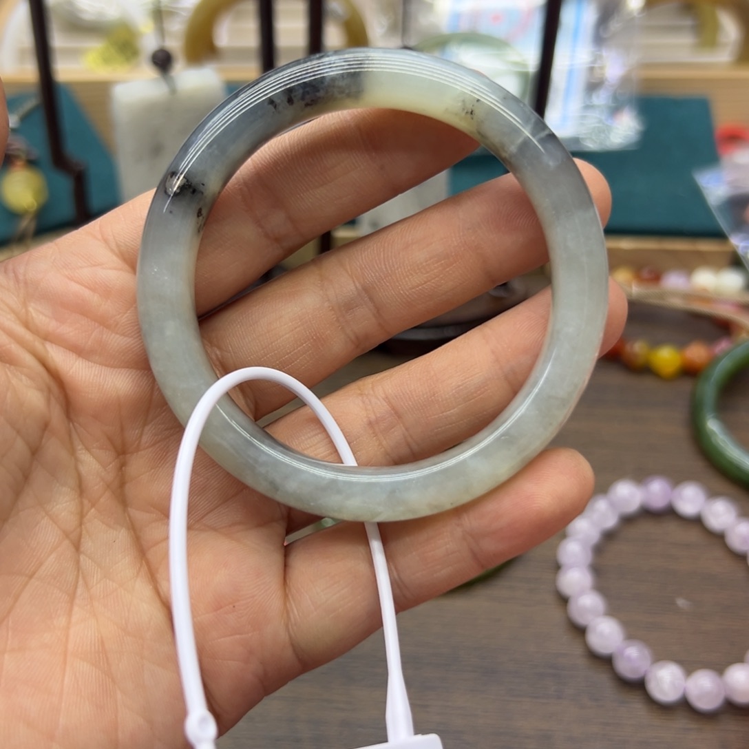 和田玉未镶嵌手镯55.9圈围805