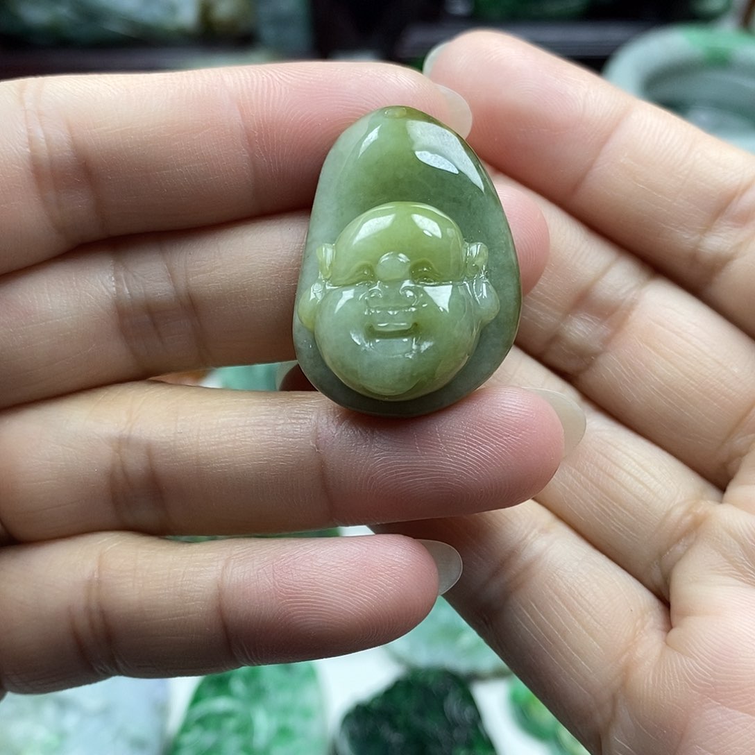 颈饰未镶嵌翡翠牌子