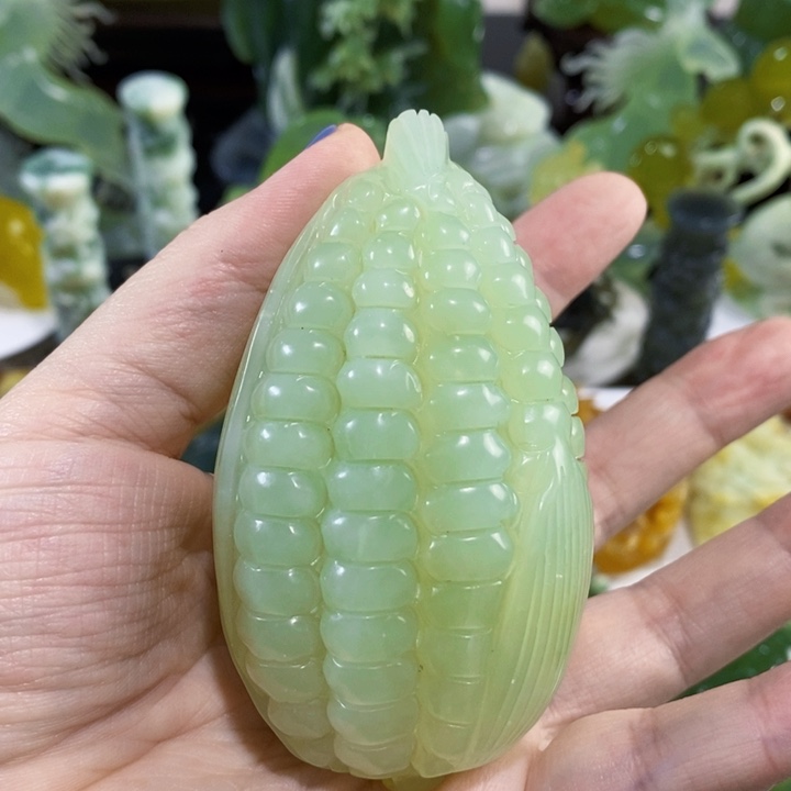 未镶嵌岫玉手把件