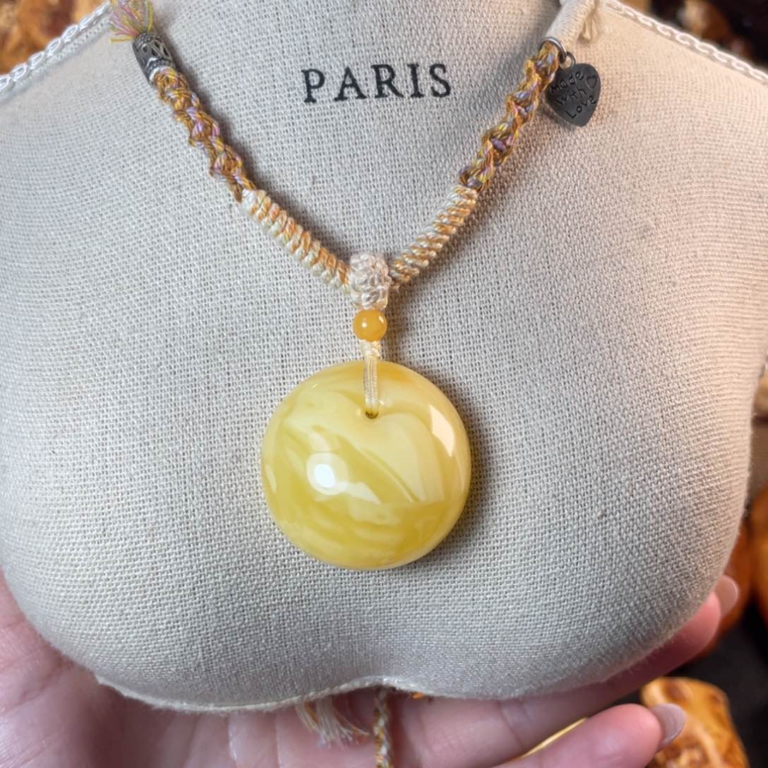 裸石琥珀未镶嵌天然蜜蜡白花蜡公主扣