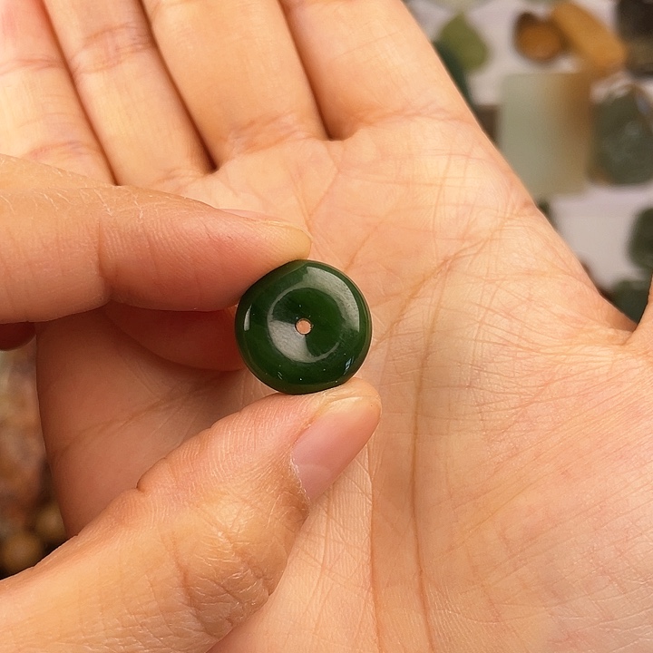 岫岩河磨玉（透闪石质玉）未镶嵌颈饰