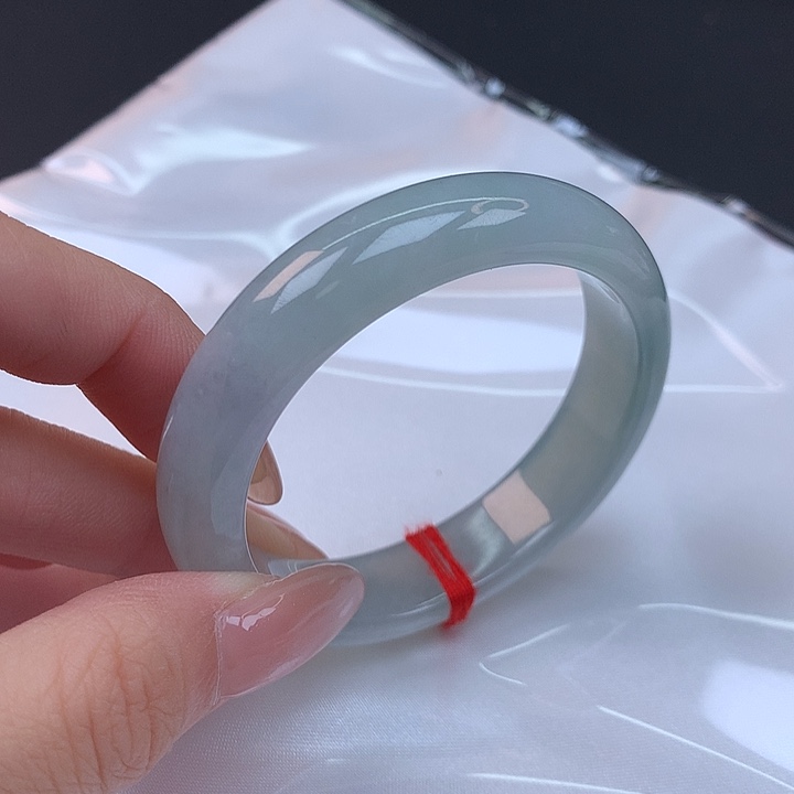 翡翠未镶嵌手镯50