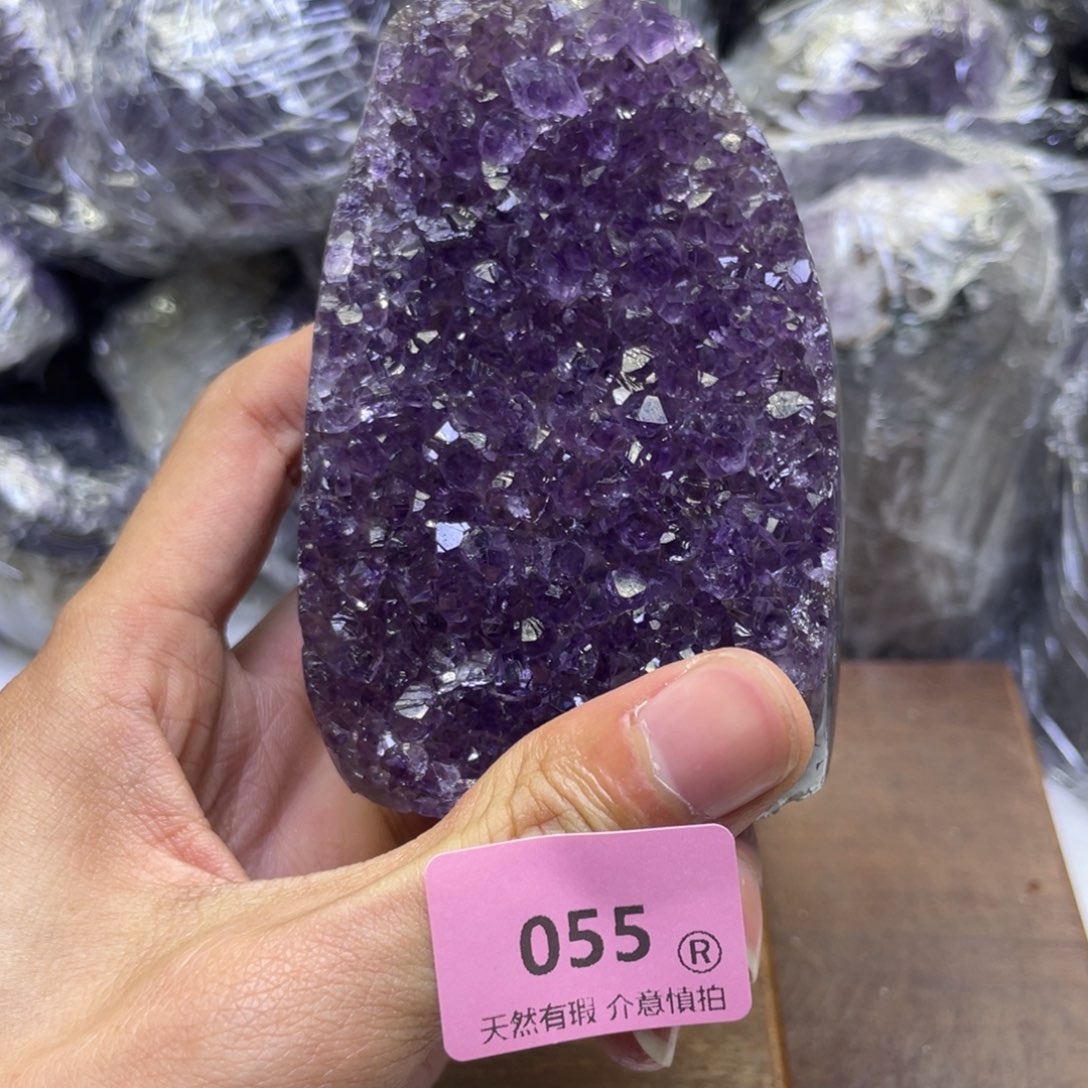 未镶嵌水晶大型摆件（非配饰）