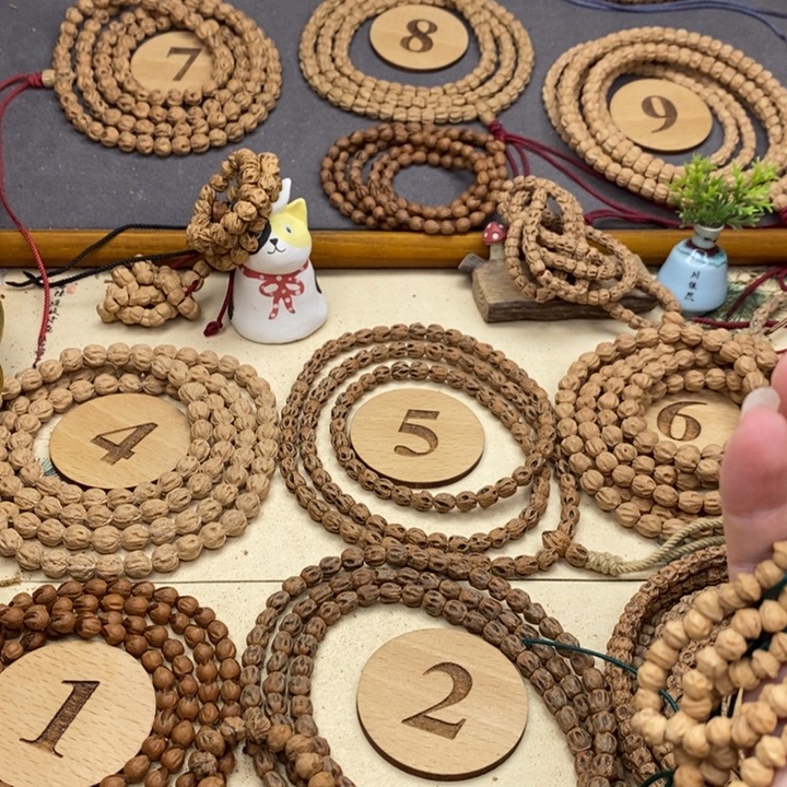 雨***程柏香籽/百香籽手串