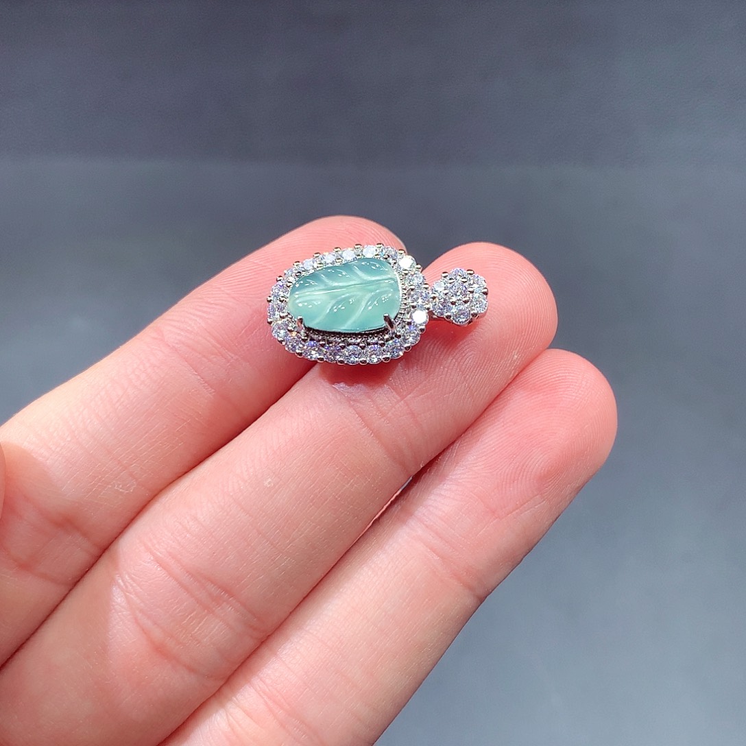 翡翠戒指未镶嵌翡翠