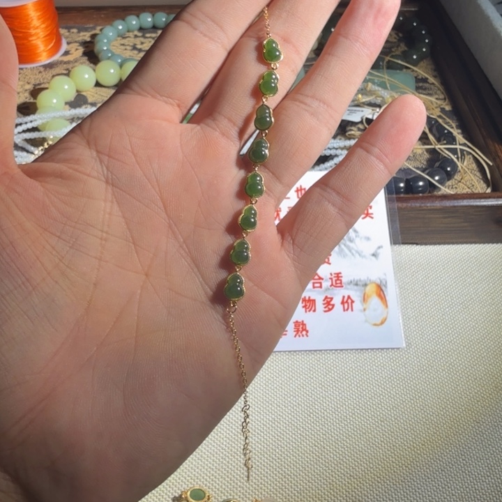 未镶嵌和田玉（糖玉）车挂
