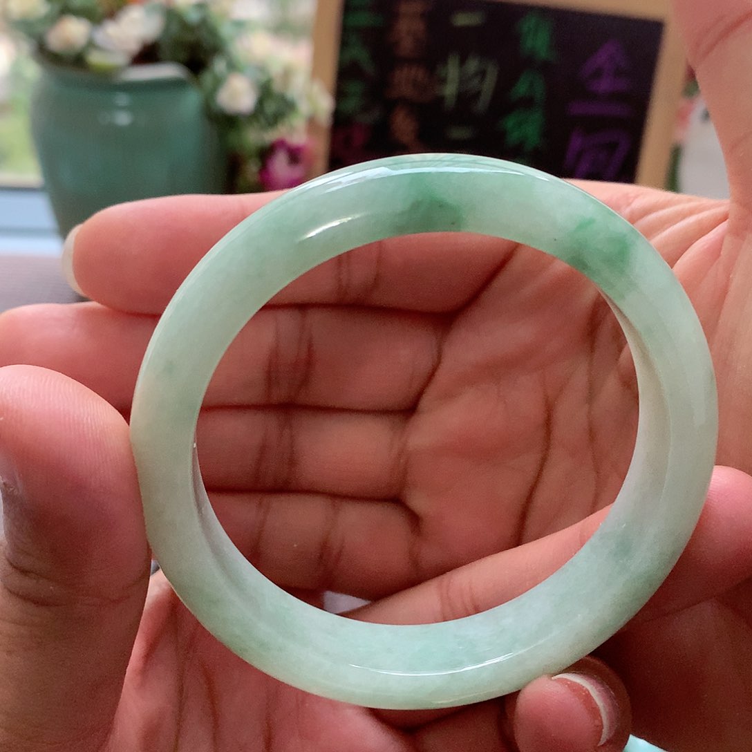 翡翠手镯未镶嵌1号