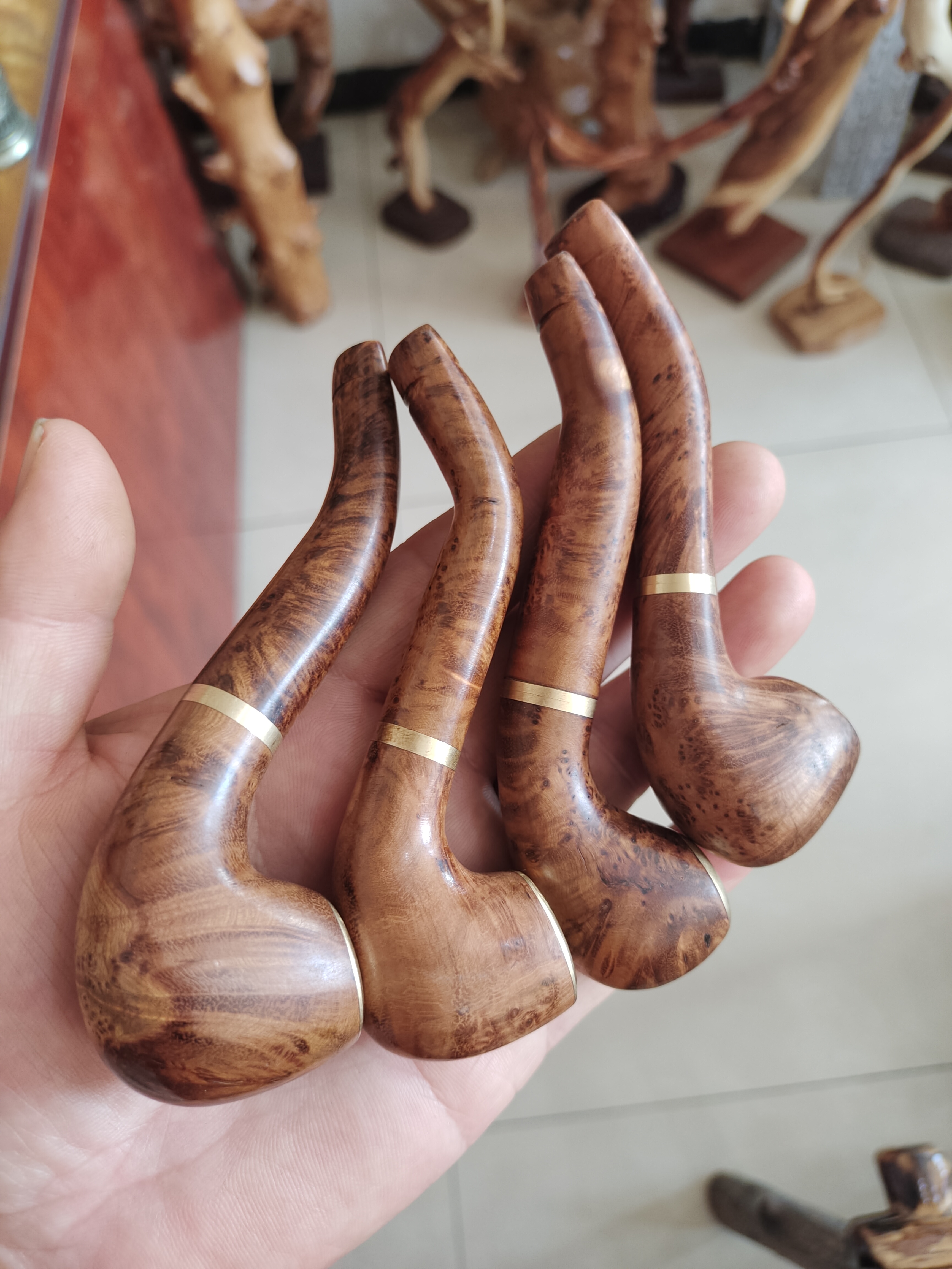 麻梨疙瘩老料烟斗密度坚硬花纹独特耐火烧一个68元，随机发货