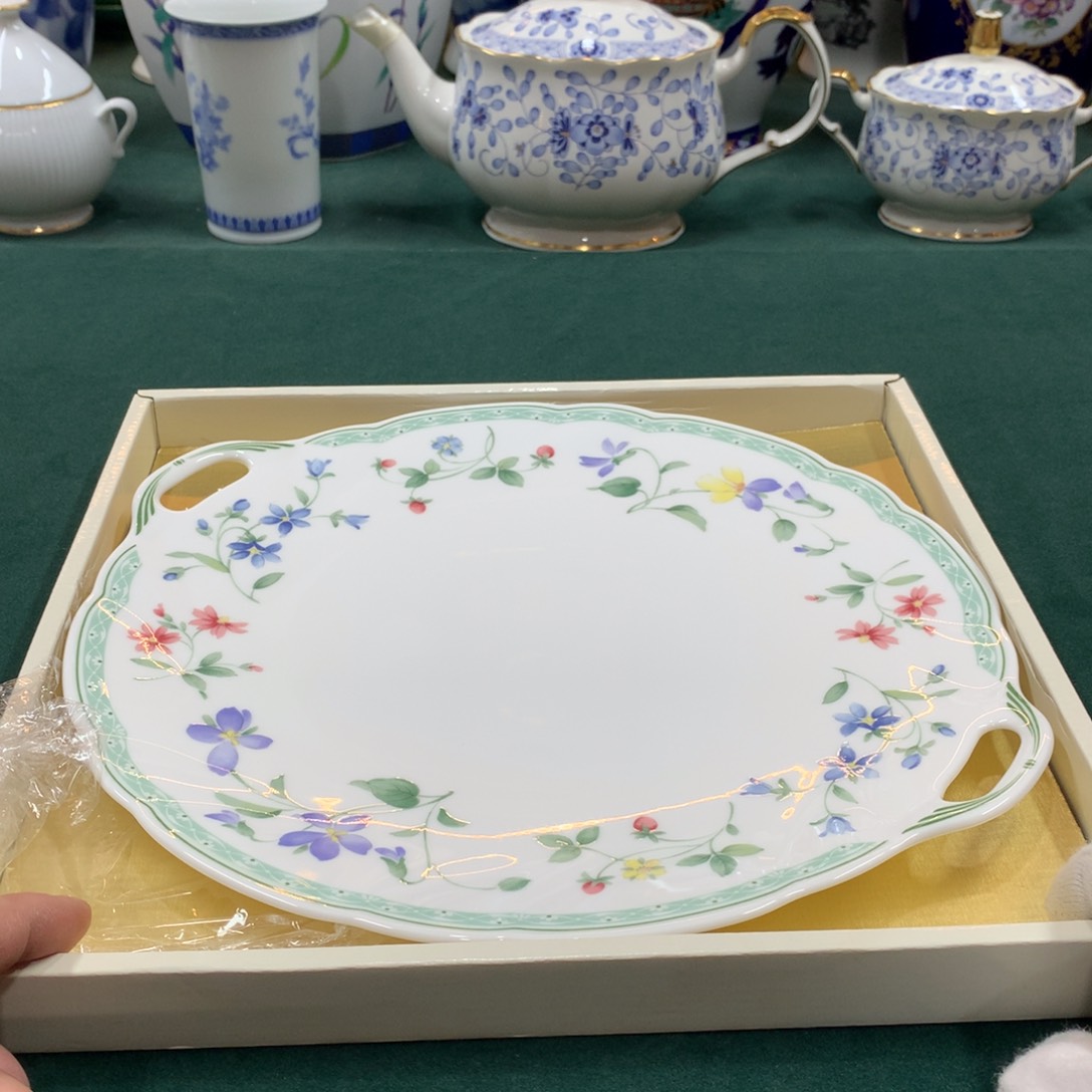 摆件全是大漂亮瓷器啊美美哒