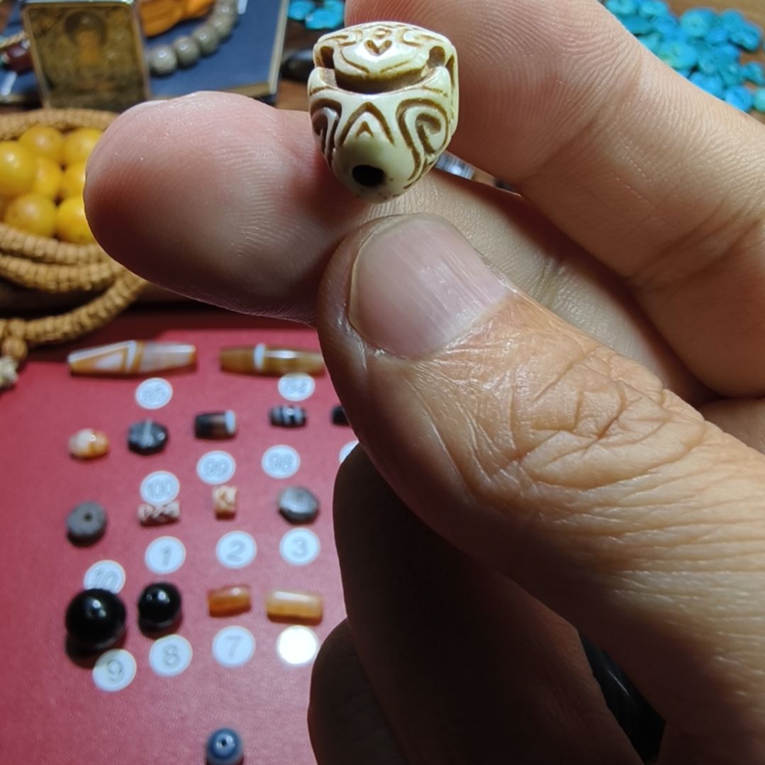 谜***哦玛瑙/玉髓未镶嵌天然原矿玛瑙