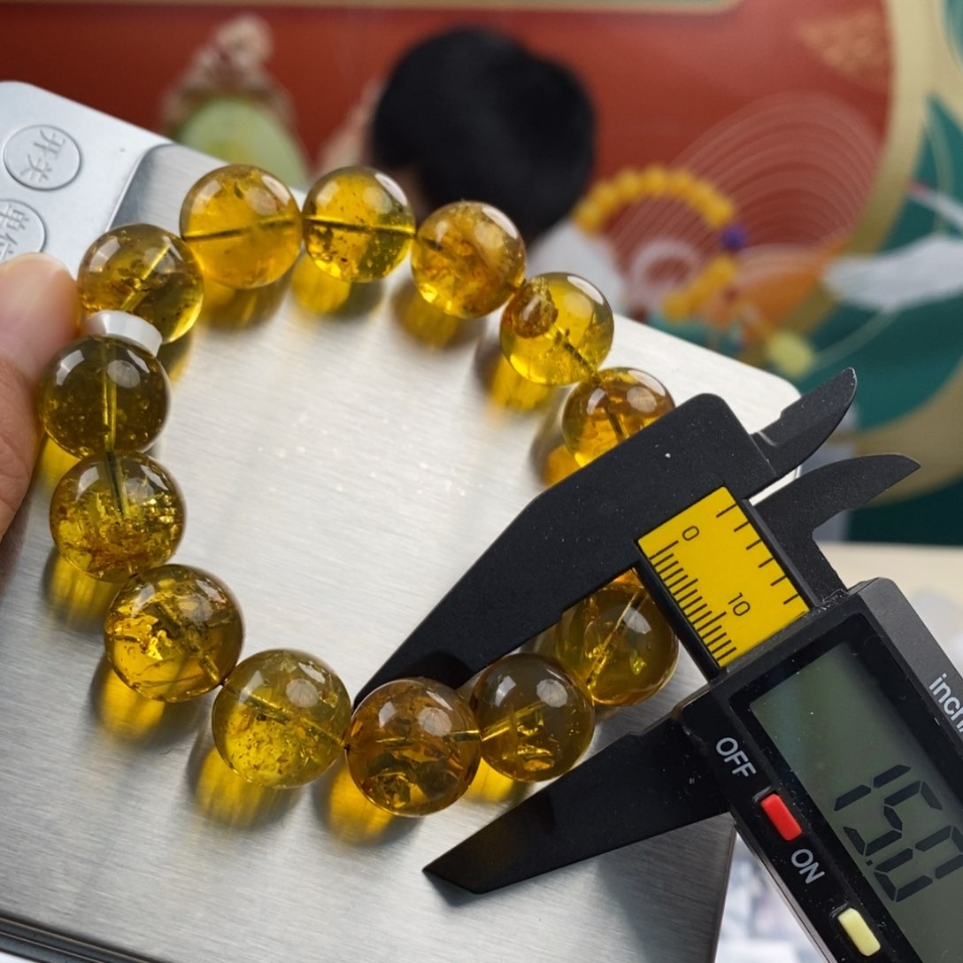 琥珀珠宝奇石未镶嵌