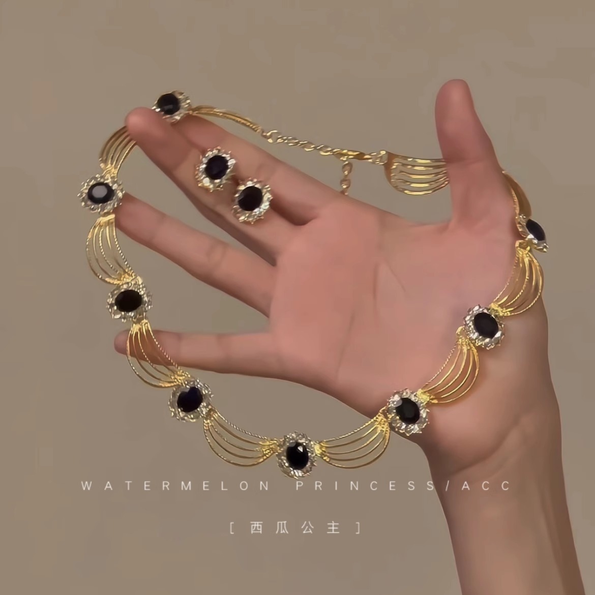 复古镂空项链耳环女款2025新款感轻奢锁骨链时尚宴会礼服首饰