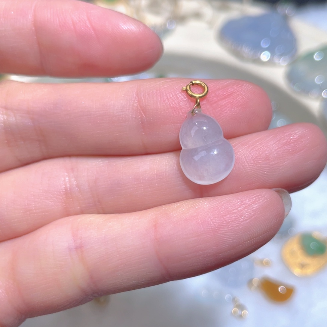 翡翠颈饰18K金镶嵌翡翠