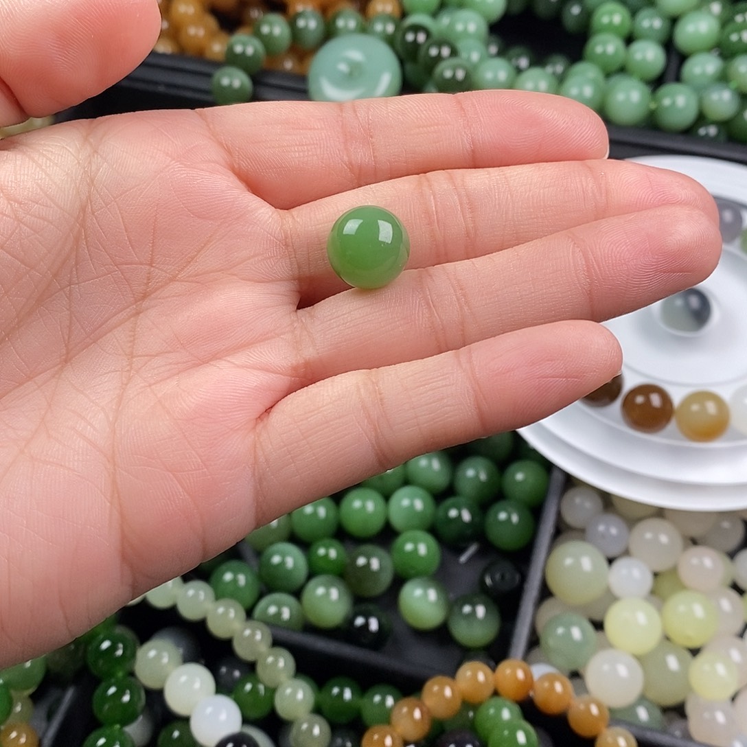 和田玉（碧玉）未镶嵌珠宝半成品