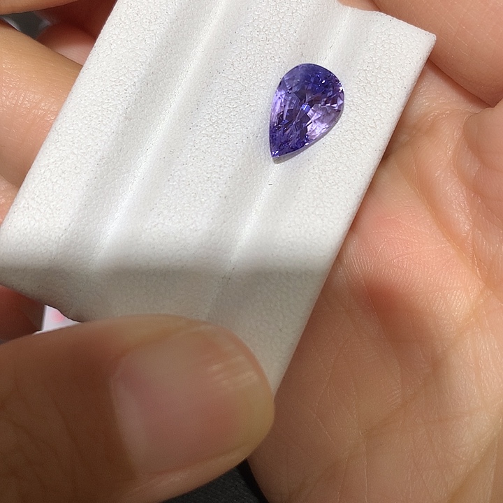 蓝宝石裸石3.01ct蓝宝石水滴