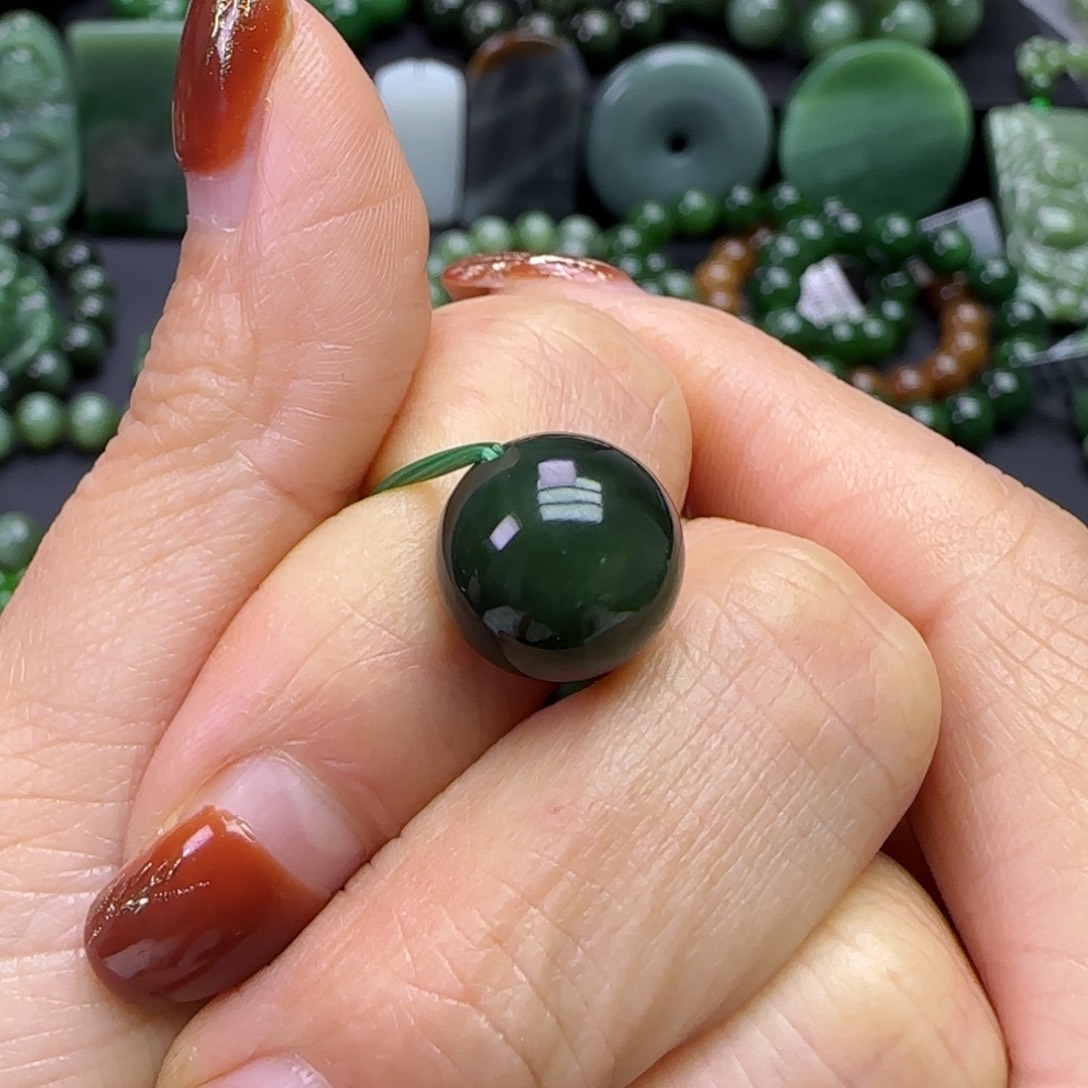 和田玉未镶嵌珠宝奇石