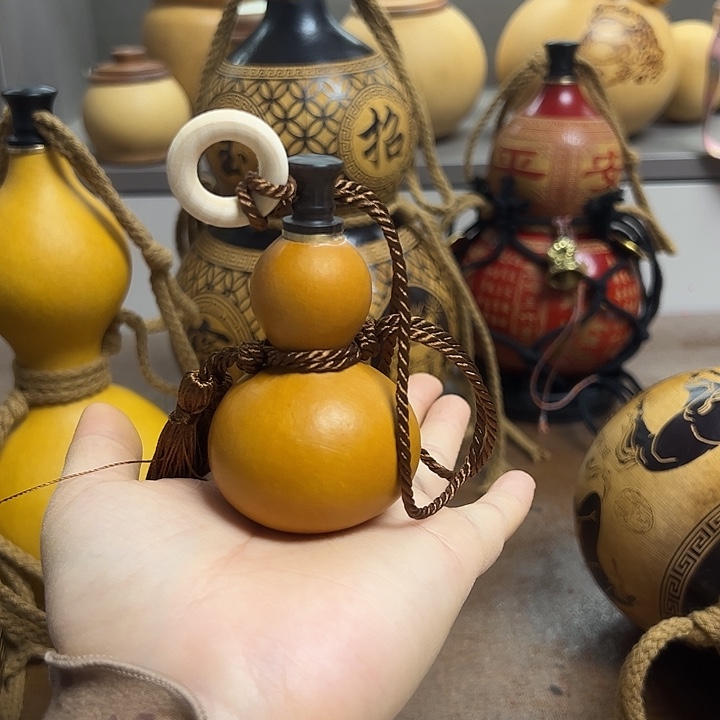 云***瑜嗯摸摸陌陌摸摸邮政呀