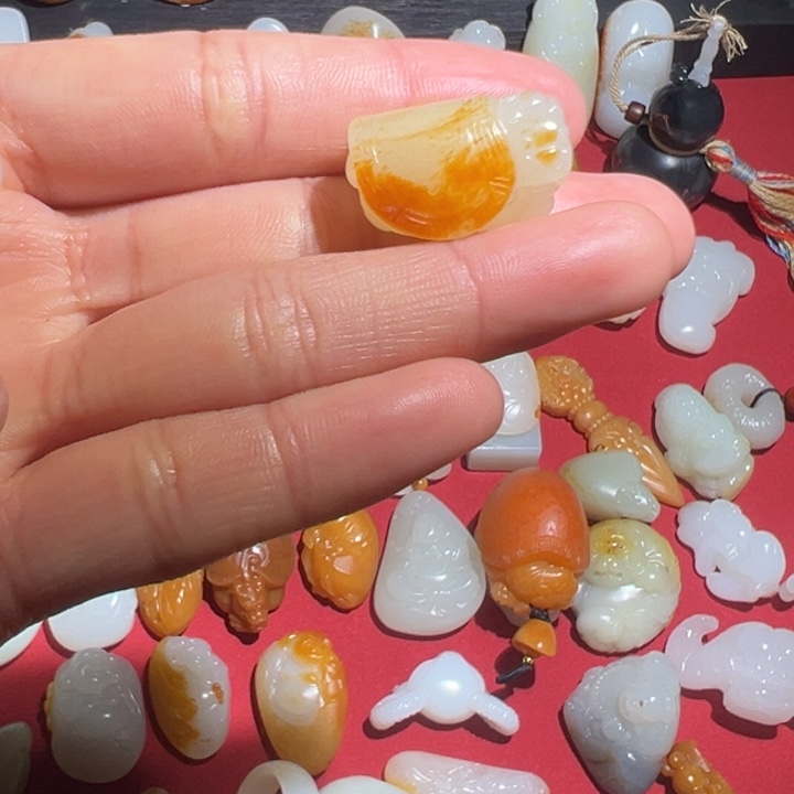 和田玉挂件未镶嵌