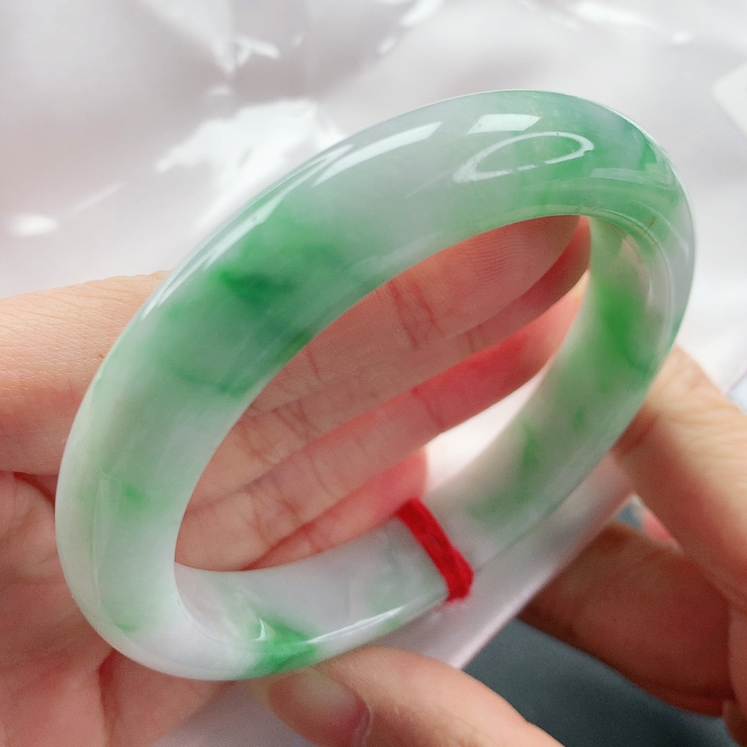 翡翠手镯未镶嵌，041