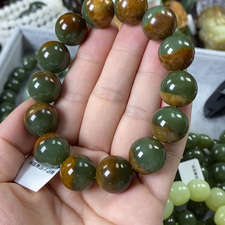 透闪石质玉手串未镶嵌用****5