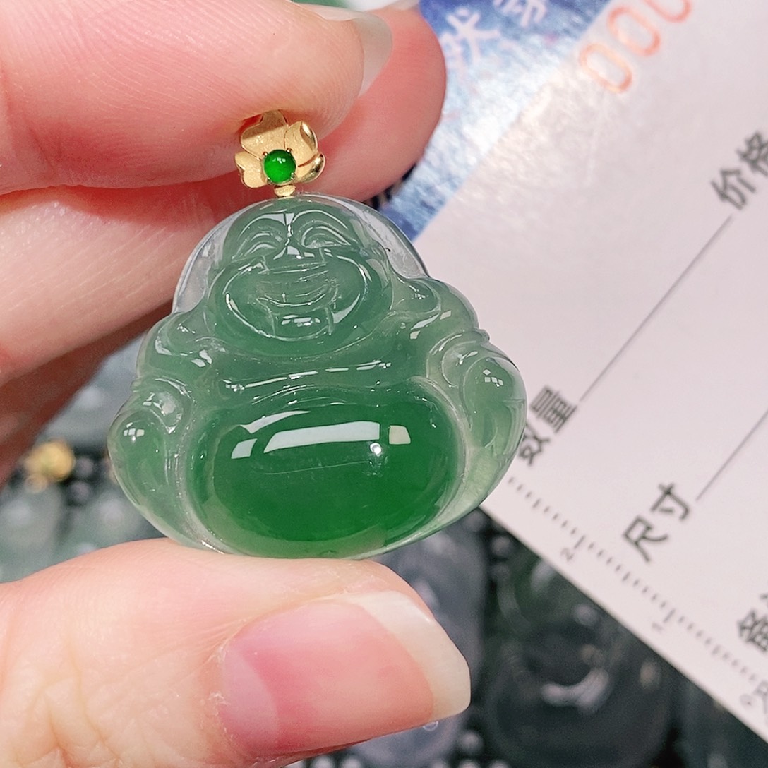 翡翠18K金镶嵌颈饰