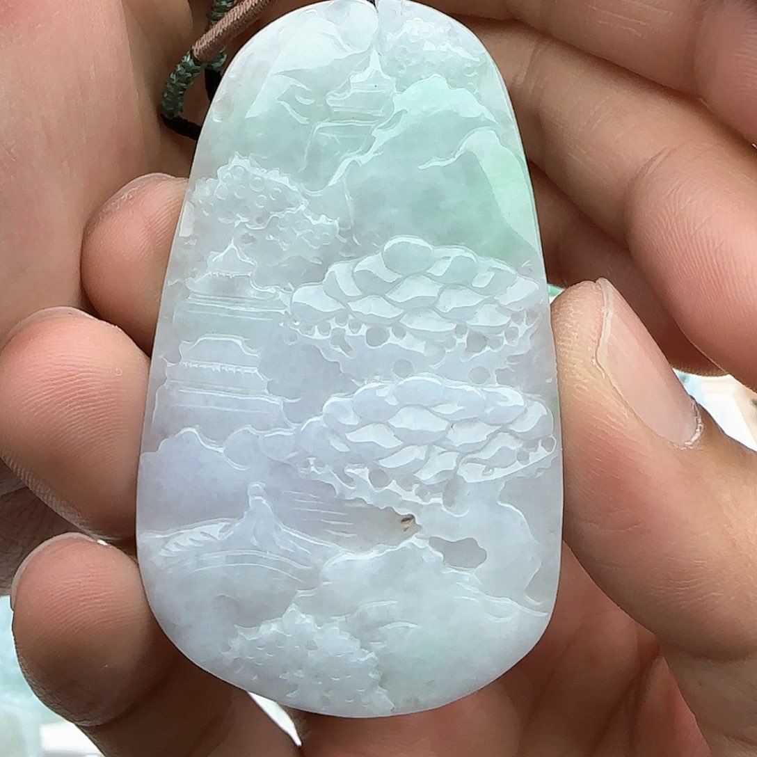 翡翠颈饰未镶嵌翡翠