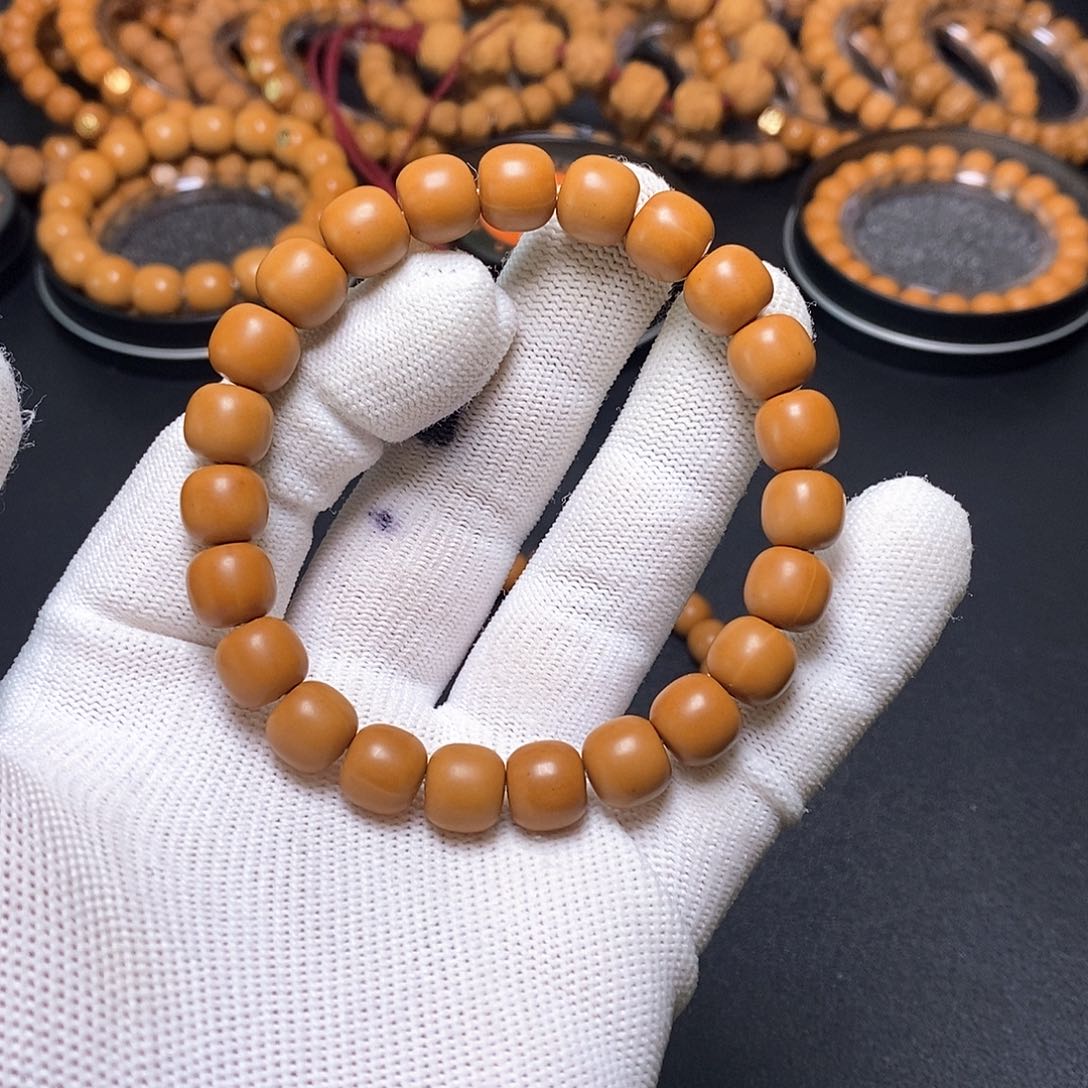 猴头核桃手串瑕疵老行10左右1号