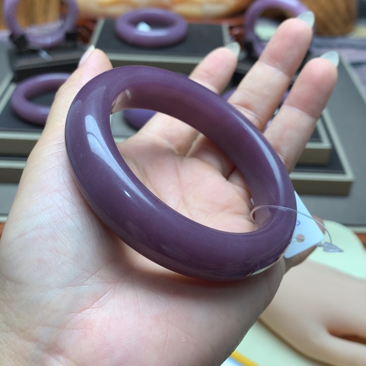 叶***子石英质玉手镯未镶嵌