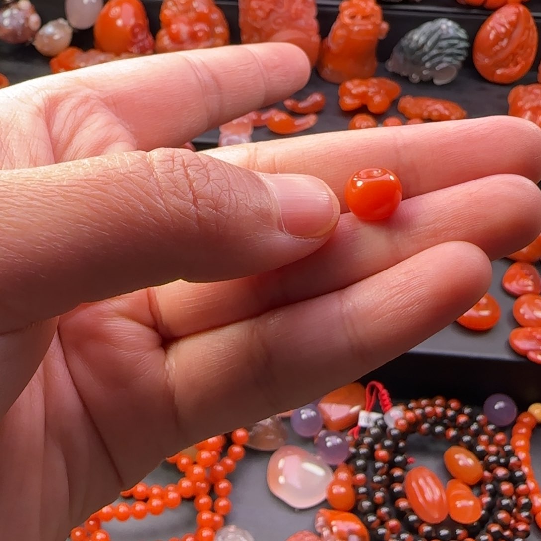 南红玛瑙苹果圆老型珠未镶嵌