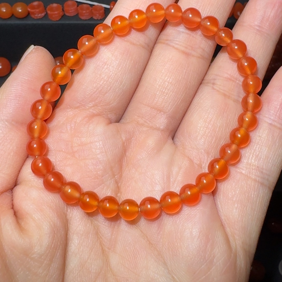 南红玛瑙未镶嵌冰红单圈5.5