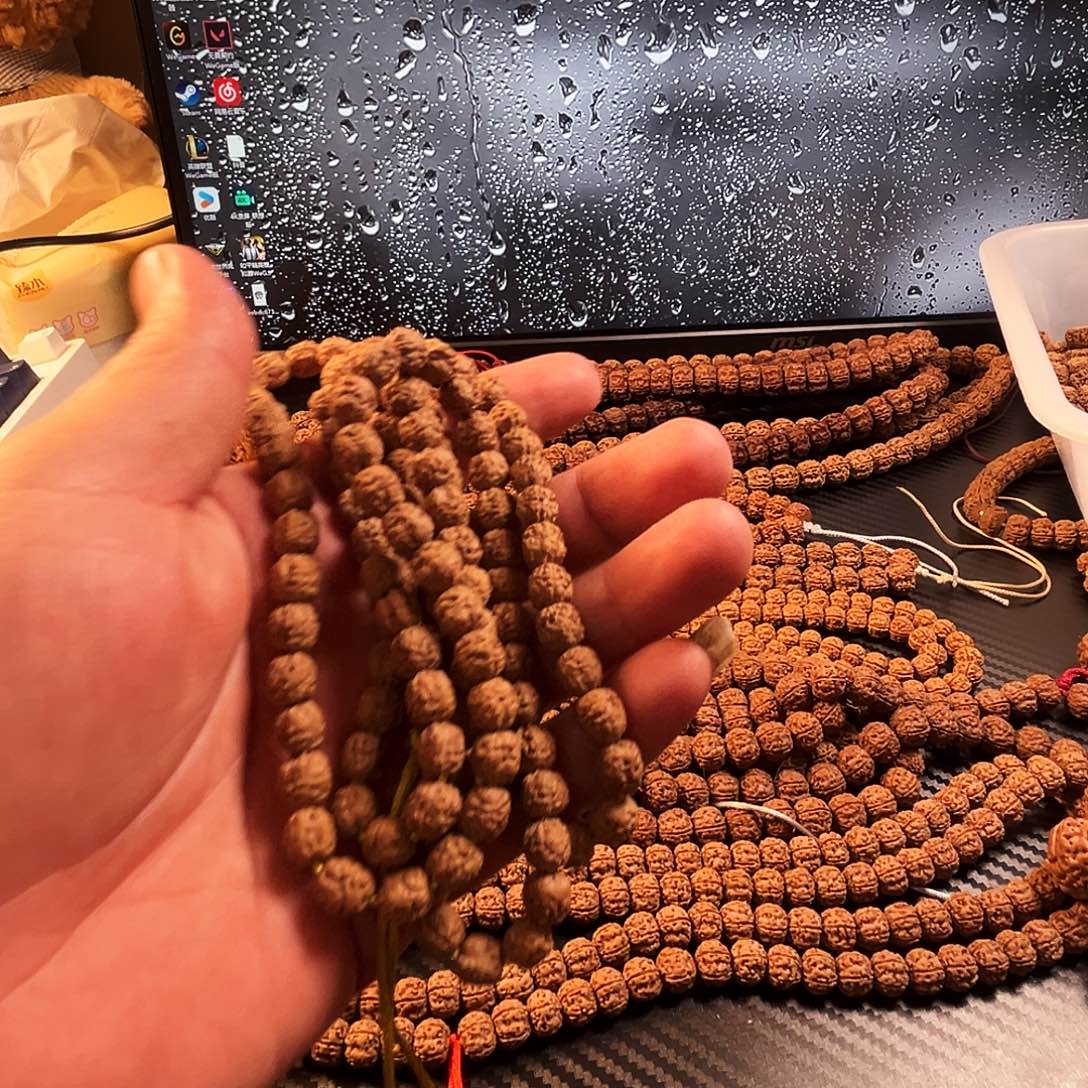 唐***.木质小金刚佛手114颗