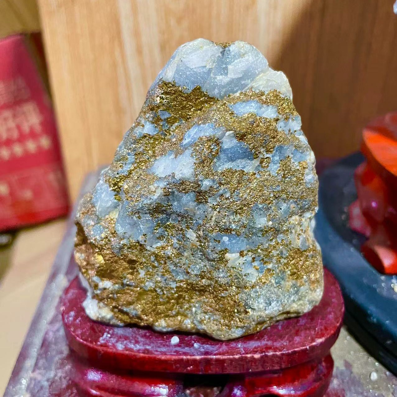 中国金都山东招远原生态一手货源精品金矿石原石  细腻的金石摆件