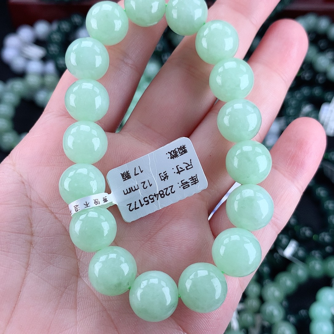 麻***子翡翠未镶嵌毛衣链